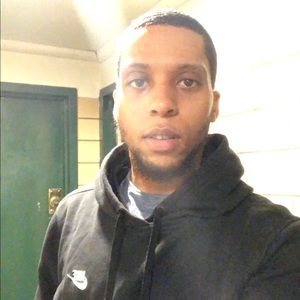 Meet your Posher, Troy